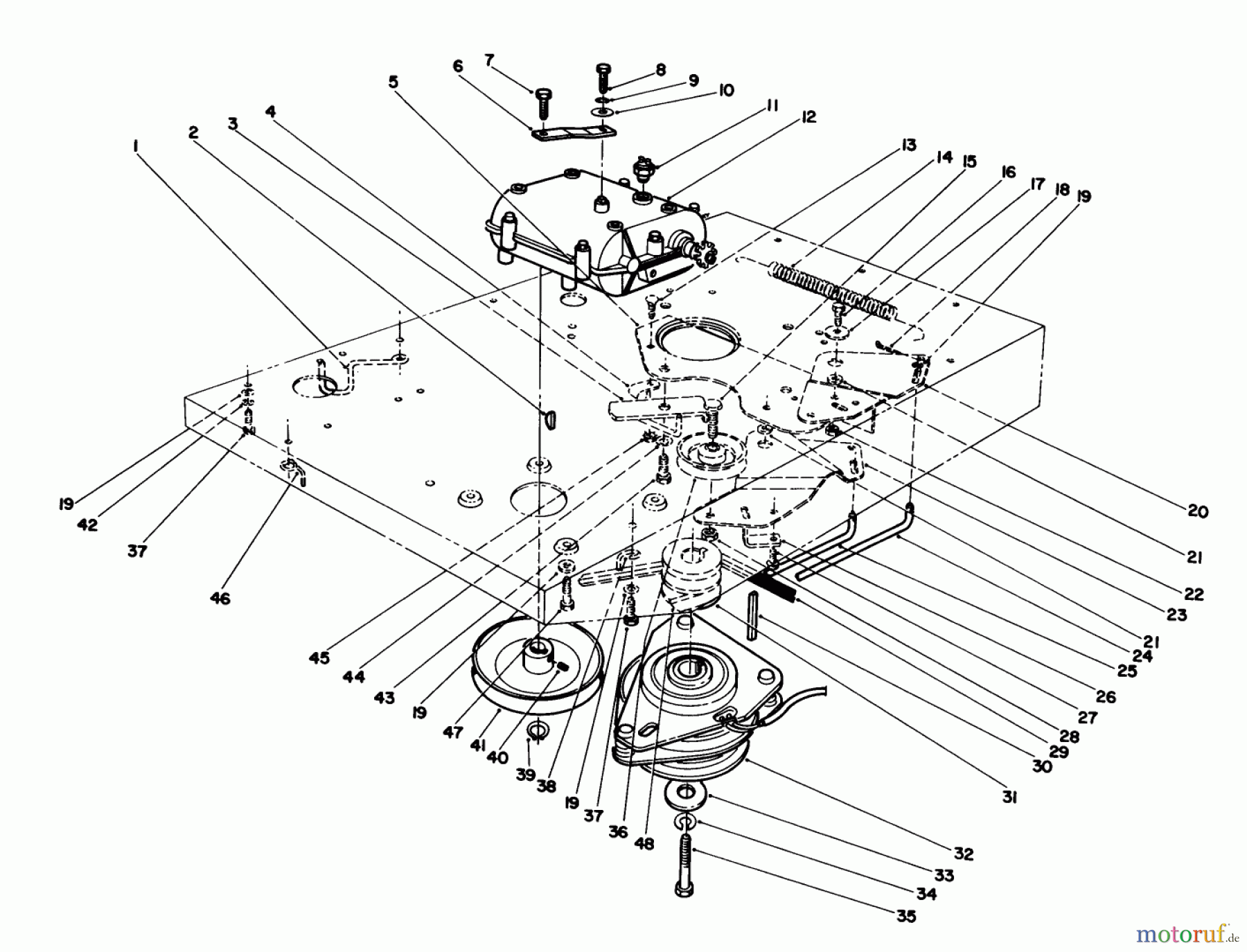 Toro Neu Mowers, Rear-Engine Rider 55600 - Toro HMR-1200, 1989 (9000001-9999999) TRANSMISSION & CLUTCH ASSEMBLY